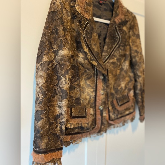 SOLD. Vintage Simon Chang Evening Blazer - Picture 3 of 7